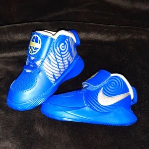 🇺🇲sz 5c NWOT Nike Team Hustle D9 TD